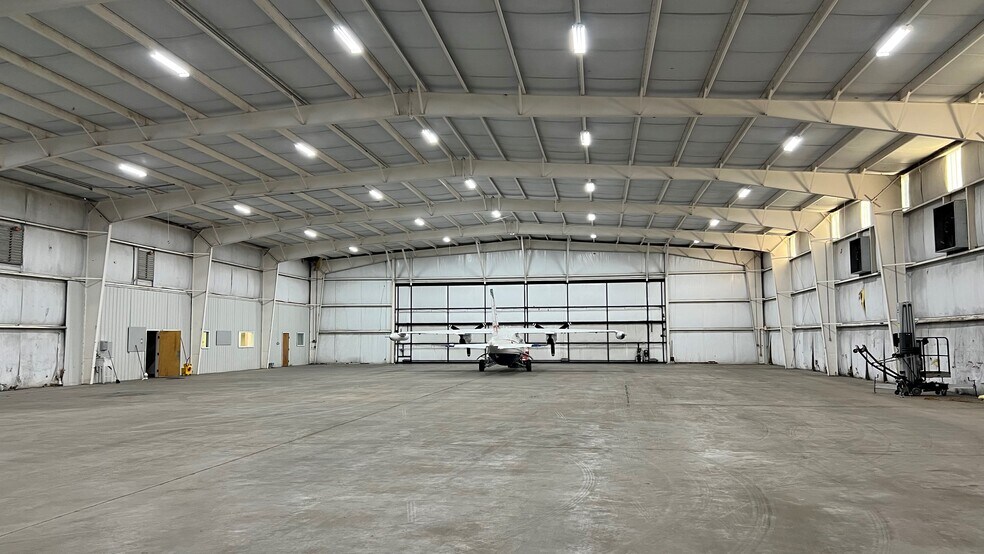 100 Aviation Way, Eastman, GA à louer - Photo intérieure - Image 3 de 4