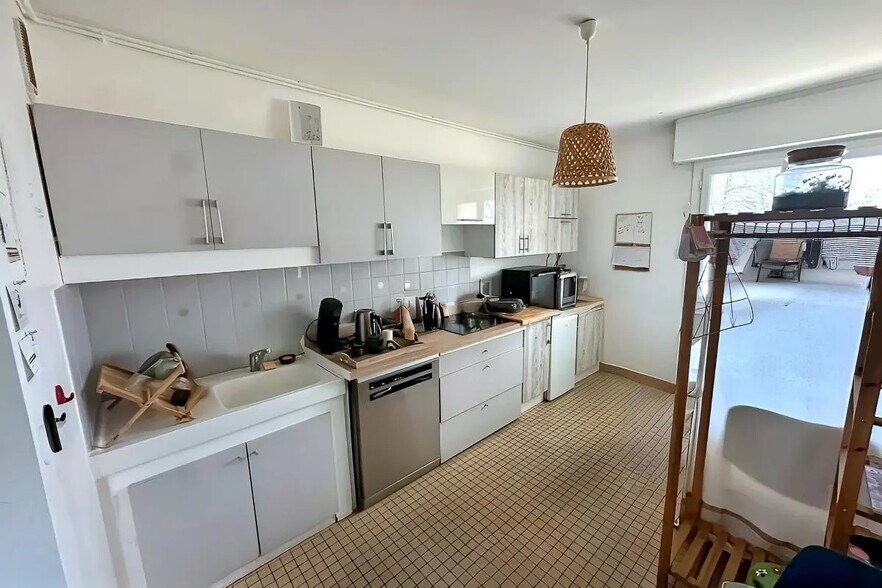 Flex in Annecy for sale - Interior Photo - Image 2 of 5