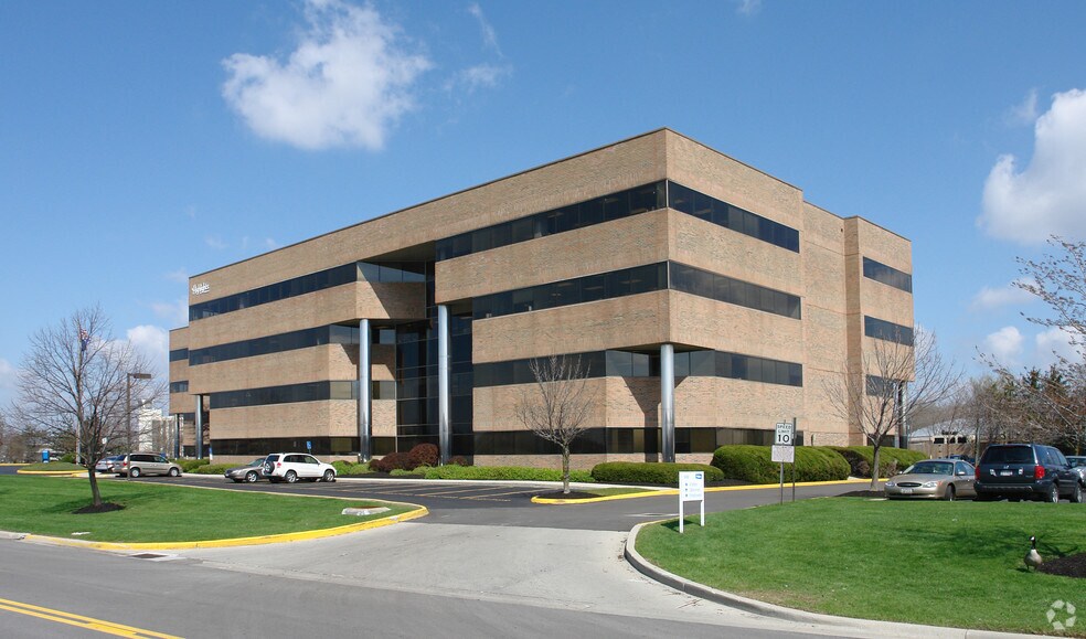 1800 Watermark Dr, Columbus, OH à louer - Photo du bâtiment - Image 2 de 14
