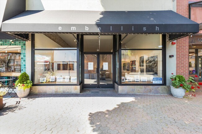 Plus de détails pour 511 S 1st St, Mount Vernon, WA - Commerce de détail à vendre