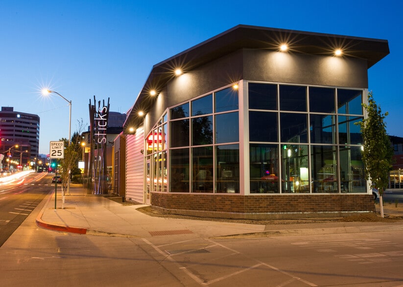 736-740 S Virginia St, Reno, NV for lease - Building Photo - Image 1 of 5