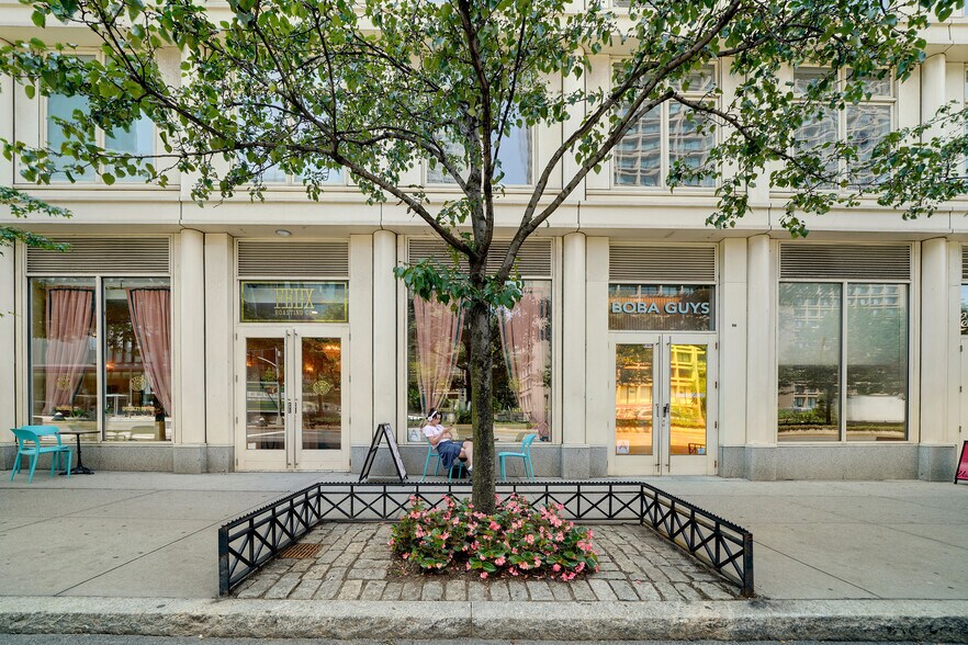 145 Greene St, New York, NY à louer - Photo du bâtiment - Image 3 de 5