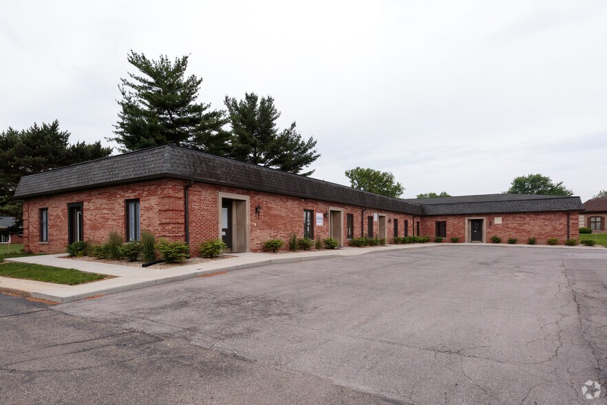 8130 S Meridian St, Indianapolis, IN for lease - Primary Photo - Image 1 of 10