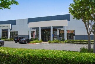 Plus de détails pour 1340-1400 S State College Blvd, Anaheim, CA - Industriel à louer