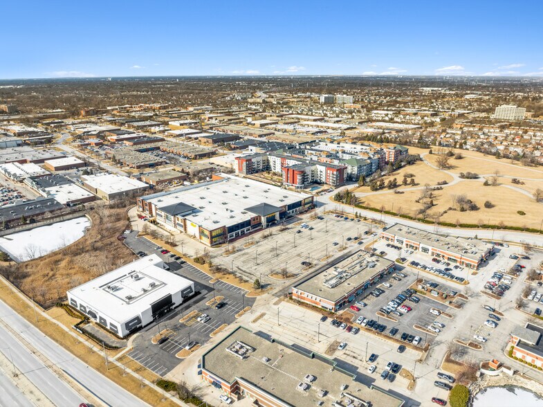 2860 S Highland Ave, Lombard, IL à vendre - Photo du bâtiment - Image 3 de 10