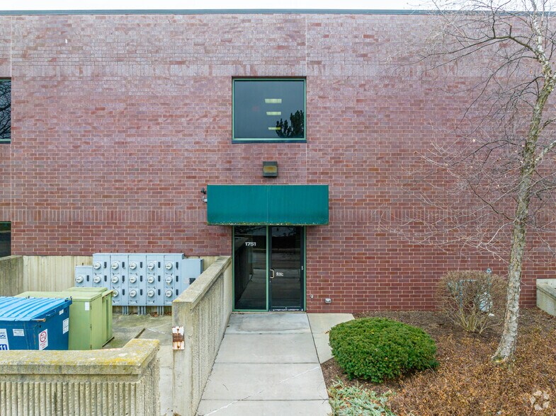 1751 S Naperville Rd, Wheaton, IL for sale - Building Photo - Image 3 of 6