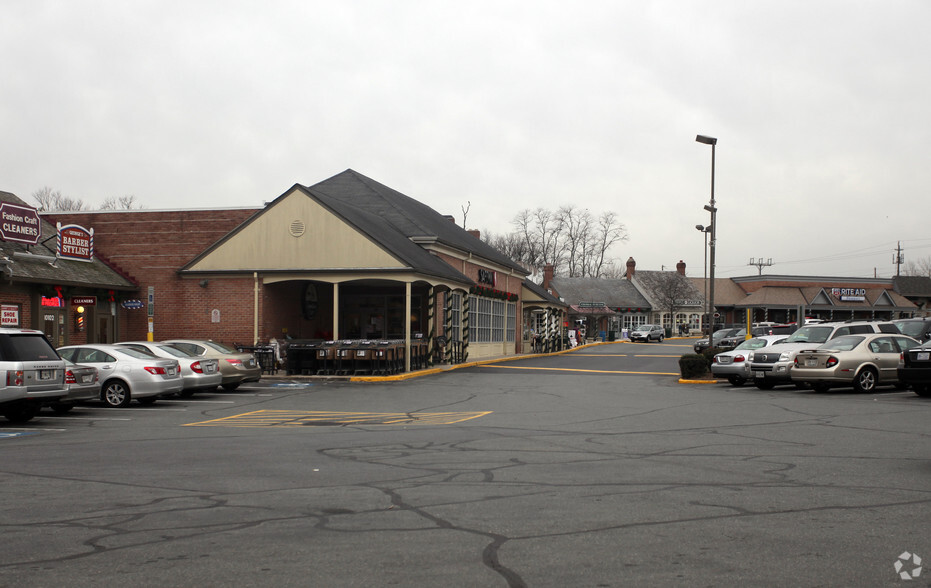 10100-10154 River Rd, Potomac, MD for lease - Primary Photo - Image 2 of 4