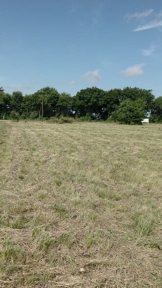 630 County Road 452, Eddy, TX à vendre - Vidéo sur l’inscription commerciale - Image 2 de 18