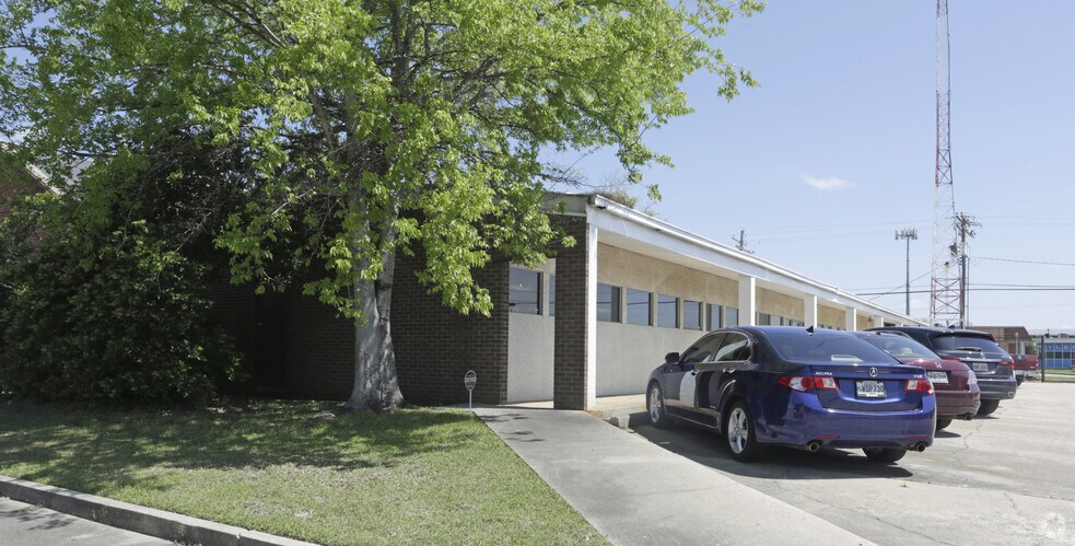 7707 Waco Ave, Baton Rouge, LA à louer - Photo principale - Image 2 de 30