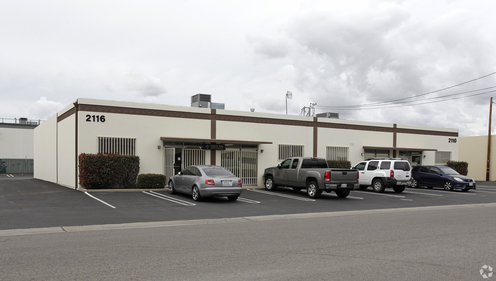 2110-2116 S Wright St, Santa Ana, CA for lease Primary Photo- Image 1 of 7