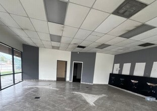 400-450 N Azusa Ave, West Covina, CA for lease Interior Photo- Image 2 of 2