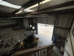 2105 Howard Ln, Austin, TX for lease Interior Photo- Image 1 of 6
