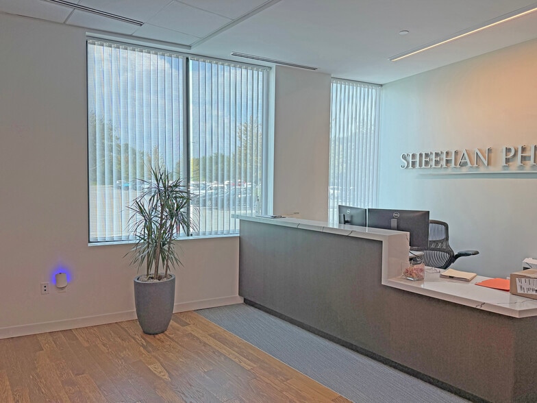 75 Portsmouth Blvd, Portsmouth, NH for lease - Building Photo - Image 2 of 7