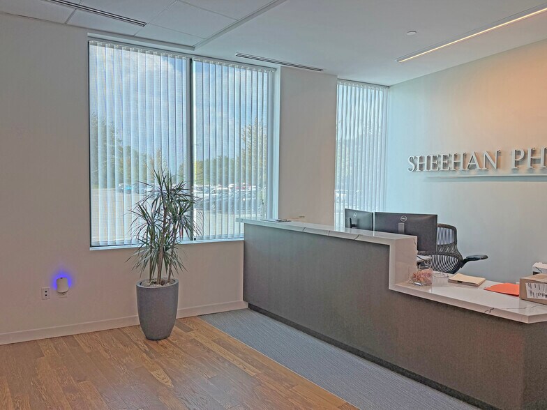 75 Portsmouth Blvd, Portsmouth, NH à louer - Photo du bâtiment - Image 2 de 7