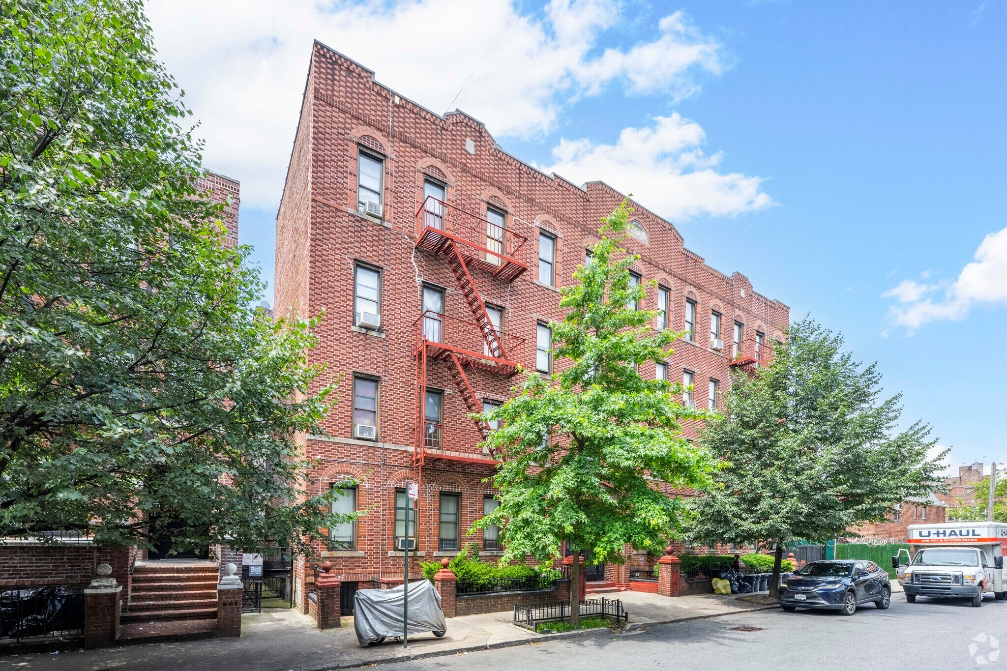448 E 94th St, Brooklyn, NY à vendre Photo principale- Image 1 de 10