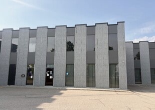 16403-16455 117 Av NW, Edmonton, AB for lease Building Photo- Image 1 of 4