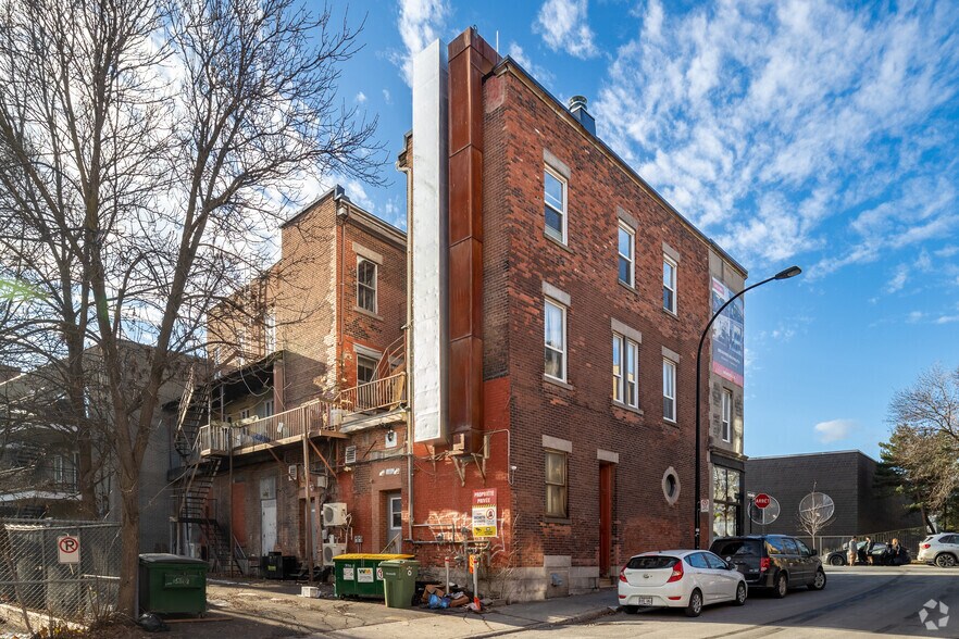 1800-1812 Rue Notre-Dame O, Montréal, QC à louer - Photo du bâtiment - Image 3 de 9