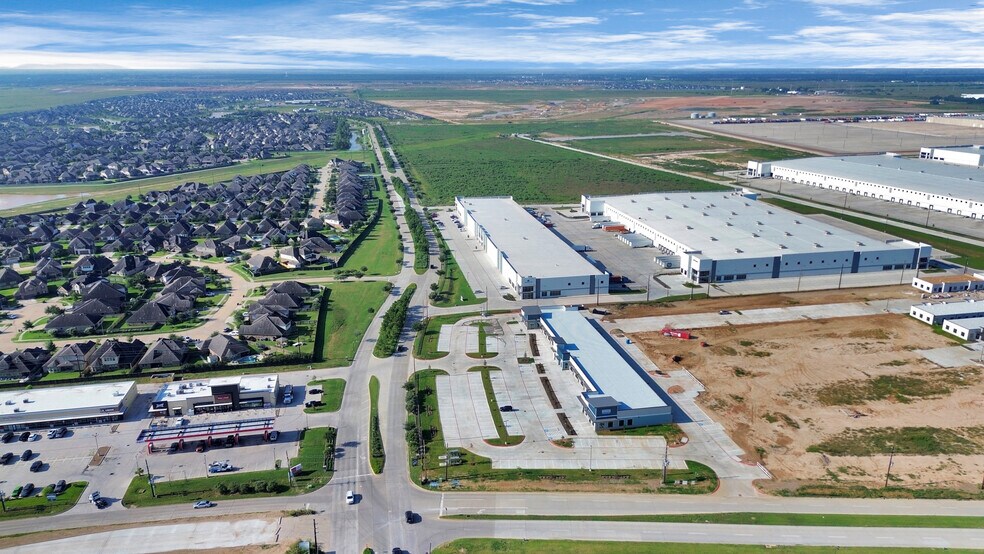 30625 Kingsland Blvd, Brookshire, TX à louer - Photo du bâtiment - Image 3 de 35