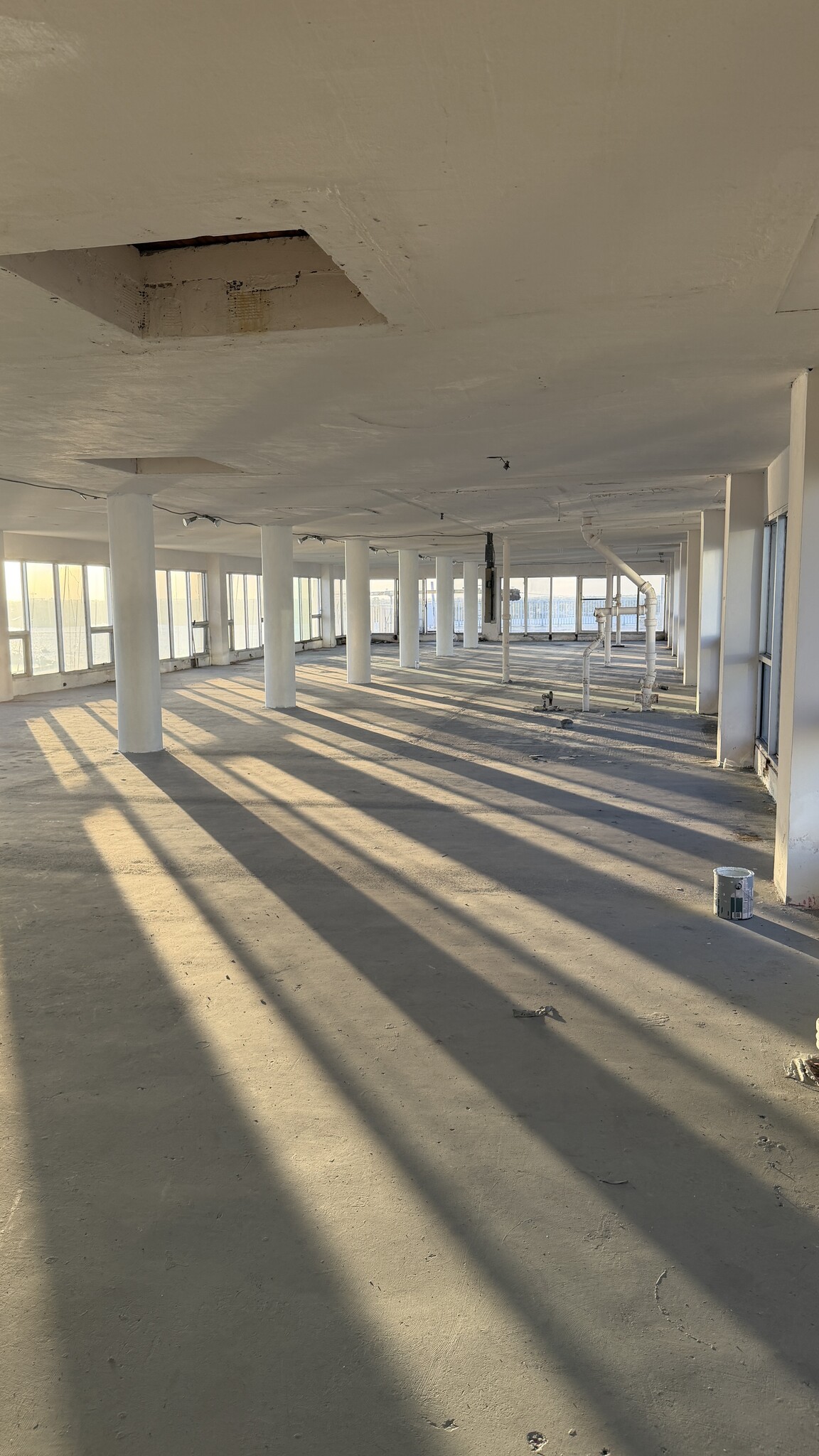 7904 West Dr, North Bay Village, FL for sale Primary Photo- Image 1 of 37