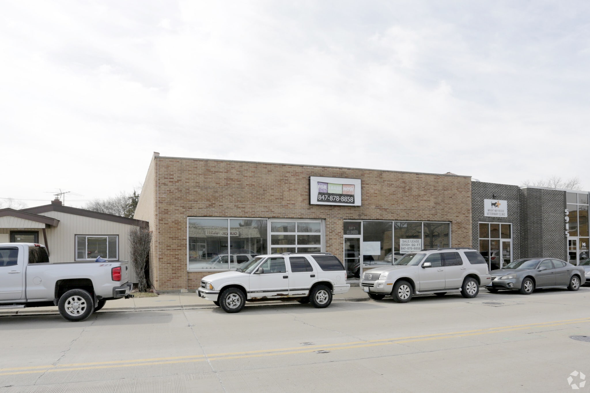 5911 Lincoln Ave, Morton Grove, IL for sale Primary Photo- Image 1 of 8