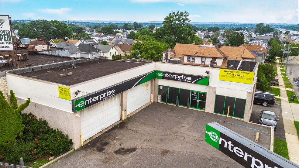 Lyndhurst Retail/Mixed-Use Opportunity portfolio of 3 properties for sale on LoopNet.ca - Building Photo - Image 3 of 47
