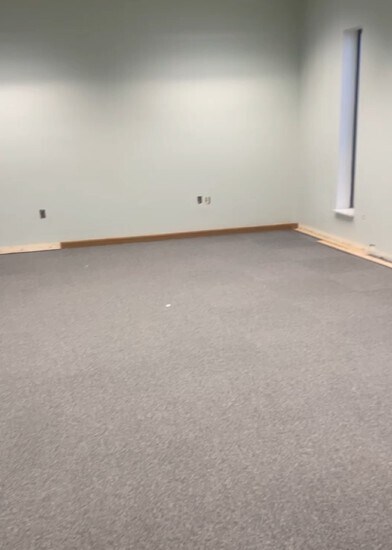 6430 E Main St, Reynoldsburg, OH à louer - Vidéo sur l’inscription commerciale - Image 2 de 3
