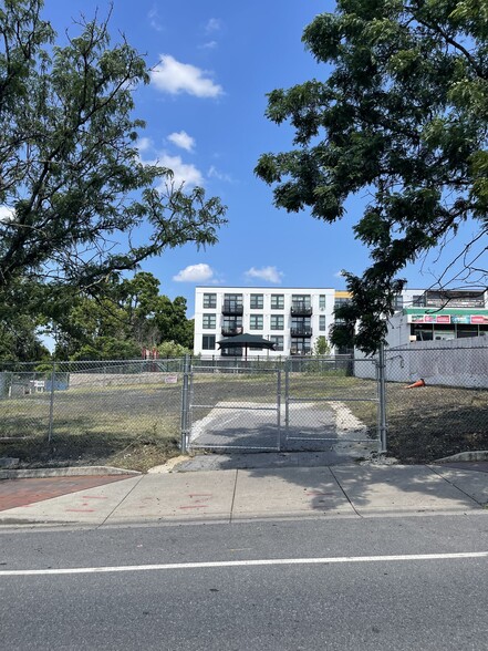 8111 Fenton St, Silver Spring, MD à louer - Autre - Image 2 de 4