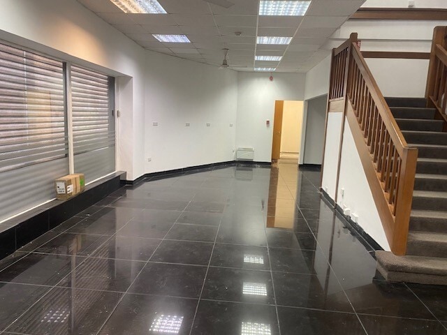 1-18 Church Arcade, Bedford à louer Photo intérieure- Image 1 de 4