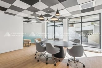 3 Rue Des Quatre Cheminées, Boulogne-Billancourt for lease Interior Photo- Image 2 of 8