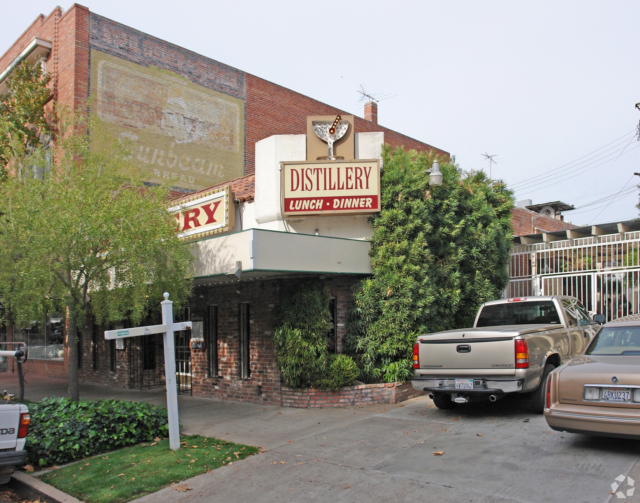 2107 L St, Sacramento, CA for sale Primary Photo- Image 1 of 39