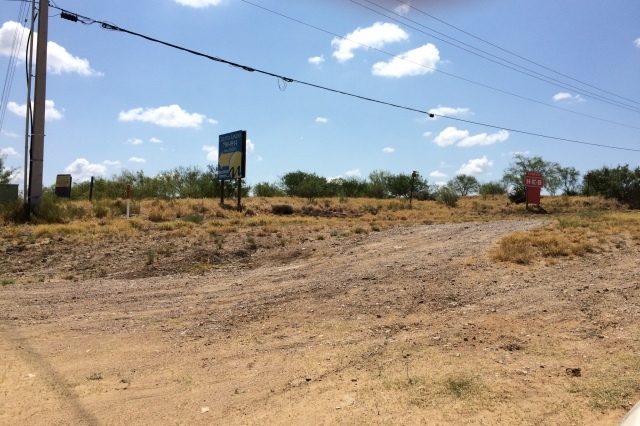 101 Cielito Lindo Blvd, Laredo, TX for sale - Building Photo - Image 1 of 1