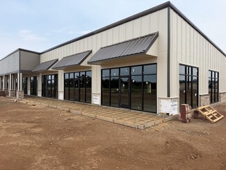 More details for 1001 Industrial Ct, Weatherford, TX - Retail for Lease