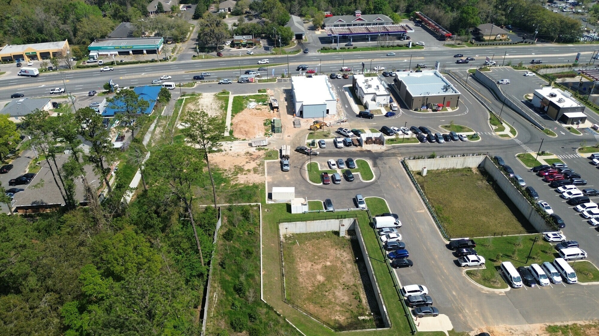 2320 Capital Cir NE, Tallahassee, FL for lease Primary Photo- Image 1 of 18