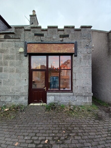 19-19B Station Rd, Ellon à louer - Photo du bâtiment - Image 1 de 3