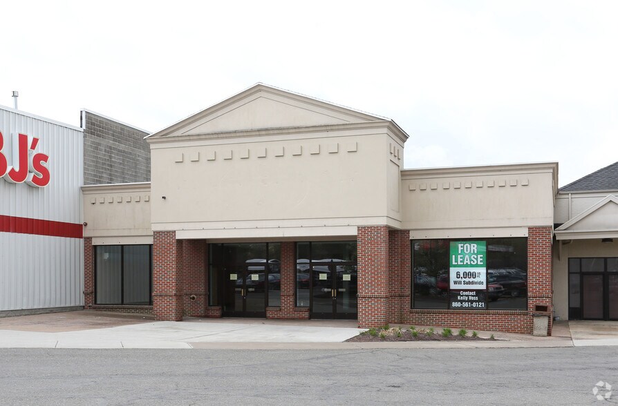 1270-1280 E Main St, Torrington, CT à louer - Photo du bâtiment - Image 2 de 8