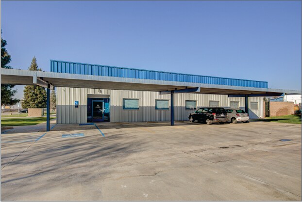 2730 Unicorn Rd, Bakersfield, CA for sale - Building Photo - Image 2 of 7