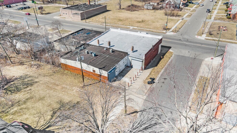 10415 Fenkell St, Detroit, MI à vendre - Photo du bâtiment - Image 1 de 30