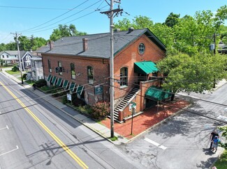 Plus de détails pour 16 N Chestnut St, New Paltz, NY - Vente au détail à louer