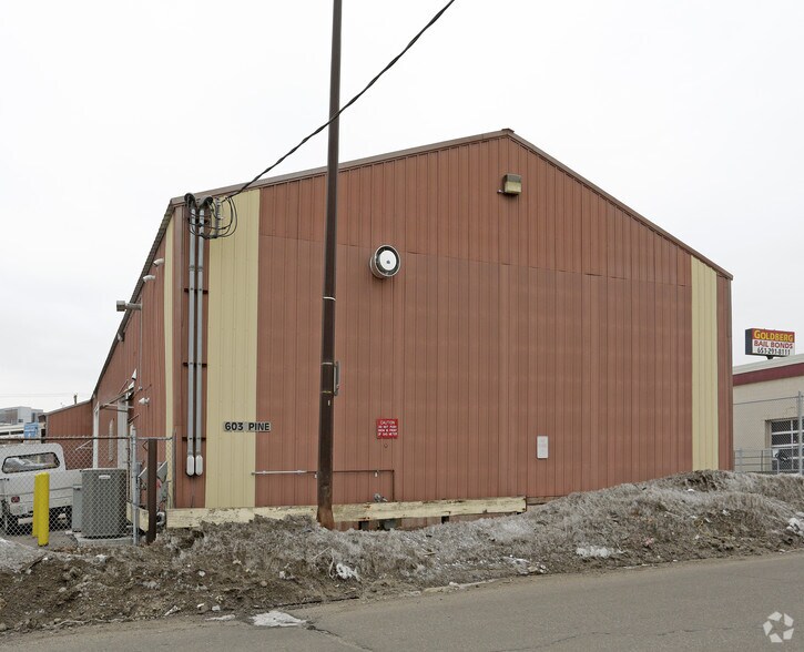 321 Grove St, Saint Paul, MN à vendre - Photo du bâtiment - Image 3 de 3