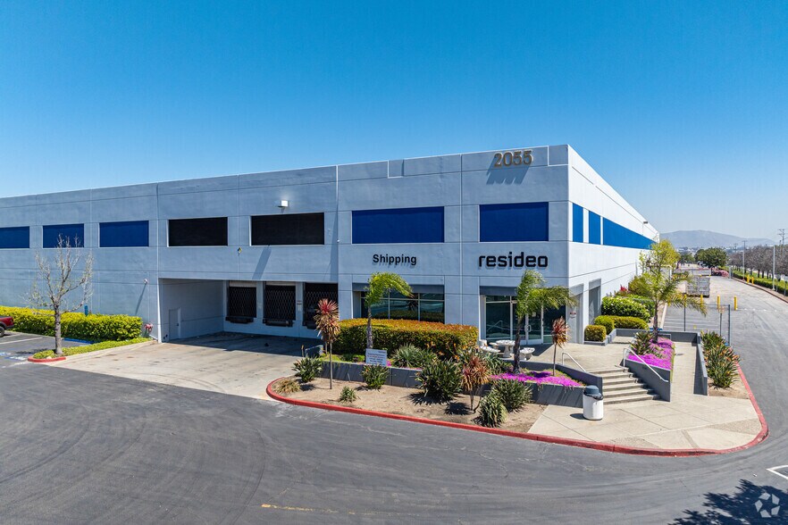 2055 Dublin Dr, San Diego, CA à louer - Photo du bâtiment - Image 1 de 4