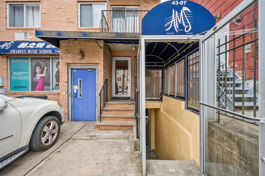 43-07 162nd St, Flushing, NY for sale - Building Photo - Image 2 of 18