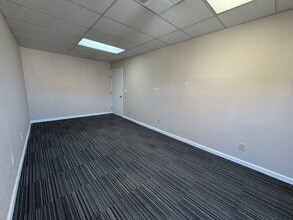 4609-4695 Telegraph Ave, Oakland, CA for lease Interior Photo- Image 2 of 4