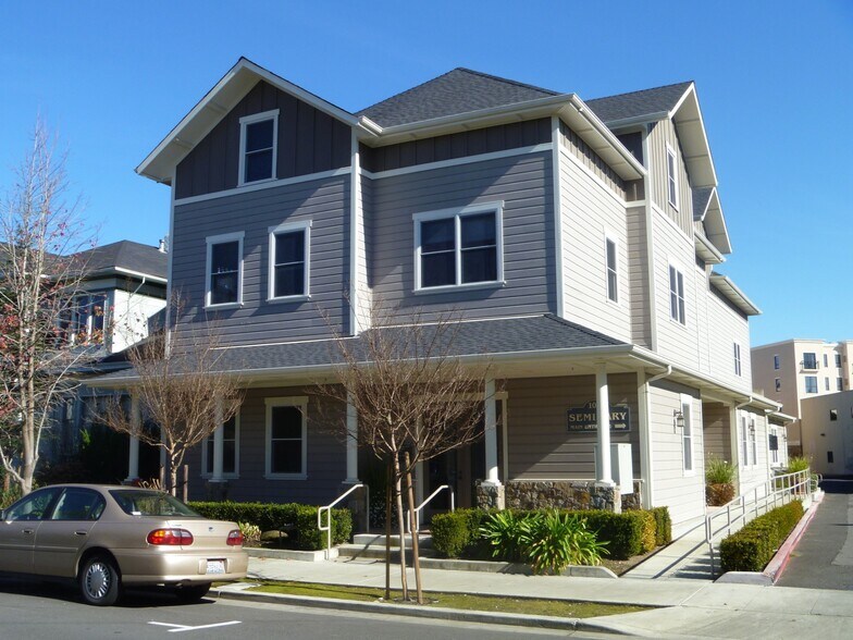 1030 Seminary St, Napa, CA à louer - Photo du bâtiment - Image 1 de 1