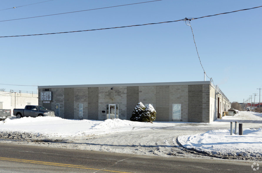 695 Industrial Rd, Cambridge, ON for lease - Building Photo - Image 2 of 3