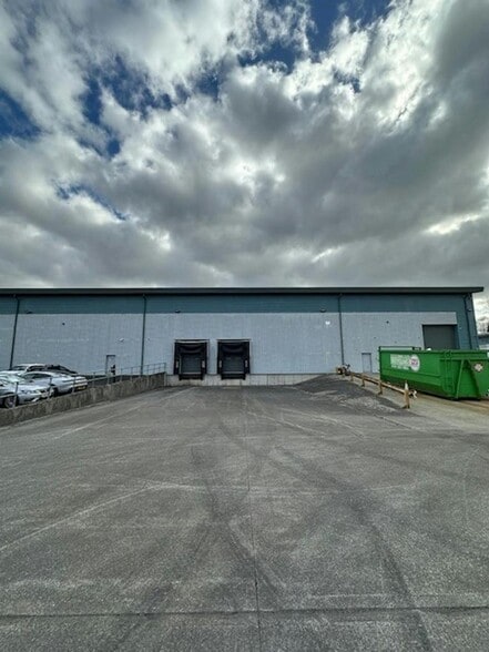 Barton Dock Rd, Manchester for lease - Building Photo - Image 2 of 10