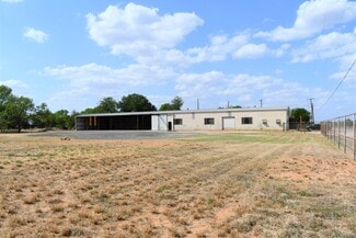 Plus de détails pour 1737 Hwy 81, Pearsall, TX - Industriel à vendre