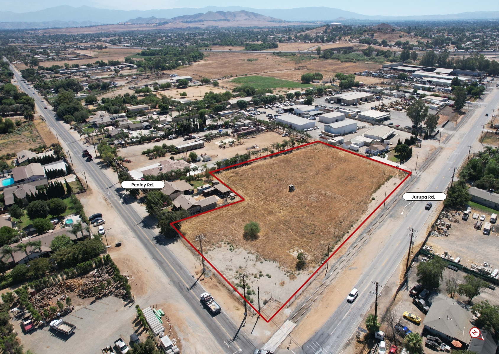 8804 Jurupa Rd, Jurupa Valley, CA à vendre Photo du bâtiment- Image 1 de 7
