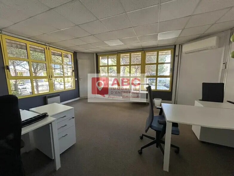 Office in Montpellier for lease - Interior Photo - Image 3 of 11