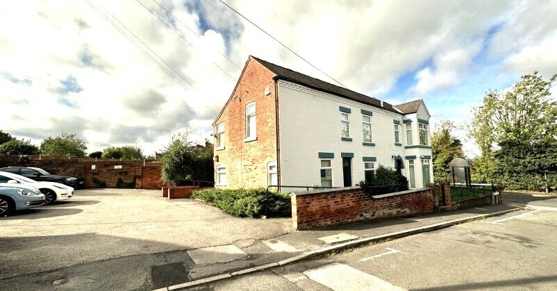 2 Albert Rd, Ripley à louer - Photo du bâtiment - Image 2 de 5