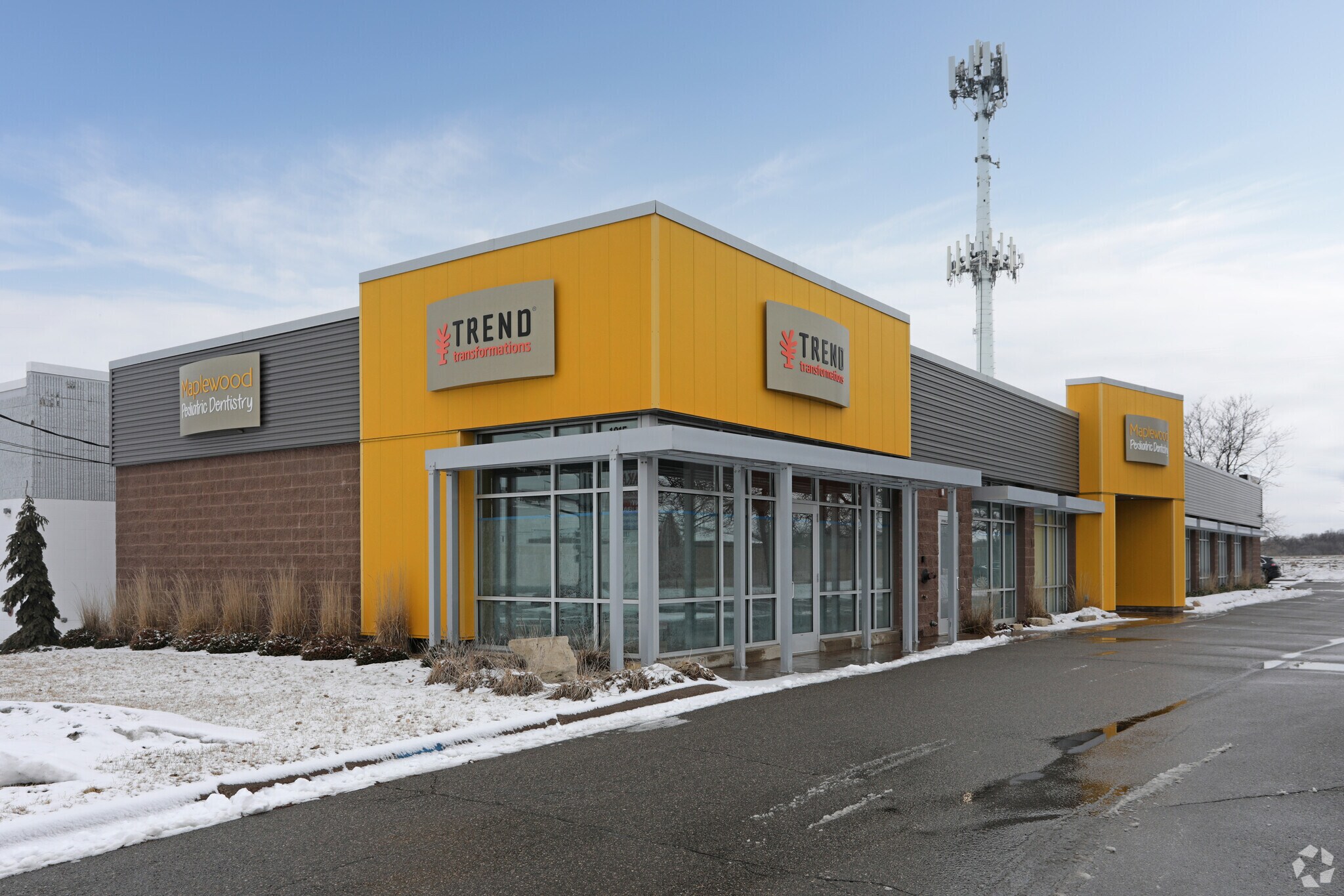 1915 County Road D E, Maplewood, MN for lease Building Photo- Image 1 of 2